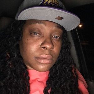 Meet your Posher, Dee